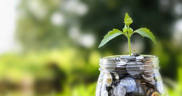 2 ways to encourage generosity