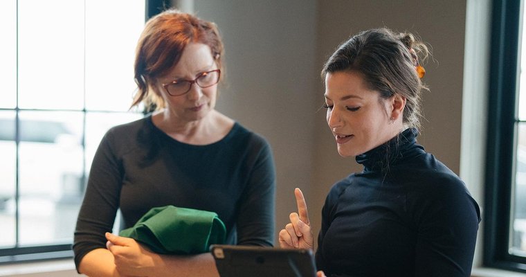 Starbucks investing $1B in employees, customer experience - Vimarsana News