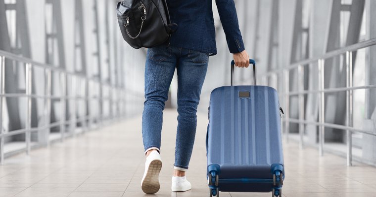 Poll finds OOH on rise as travel rises, OAAA reports - Vimarsana News